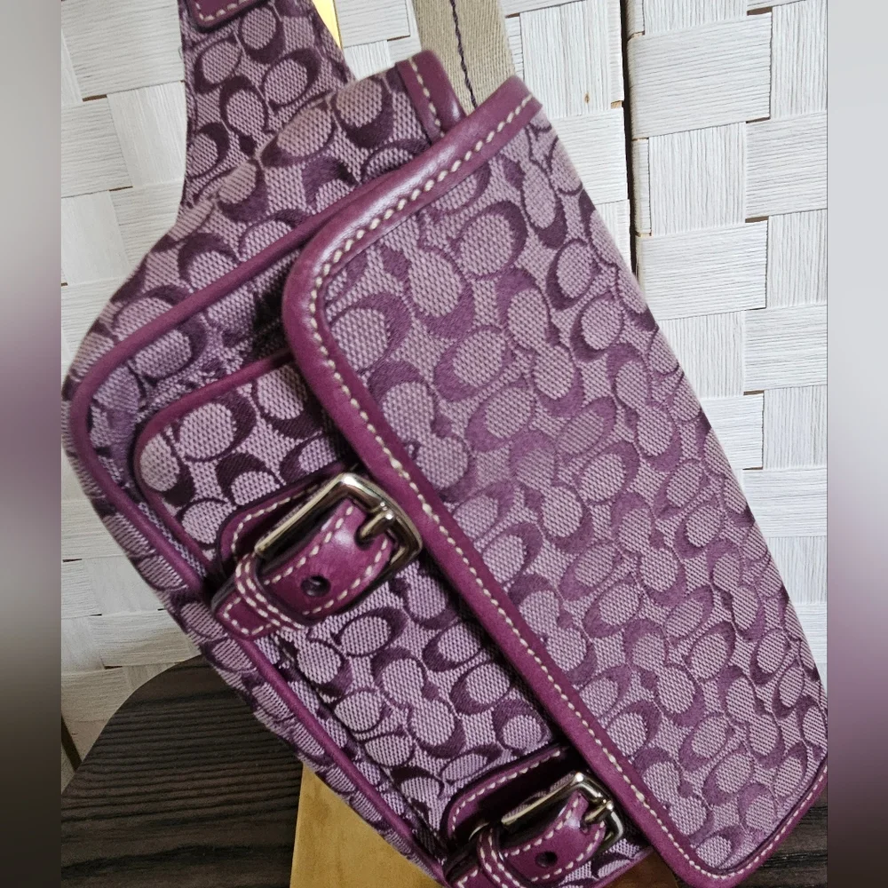 COACH Vintage Bon Voyage Signature Jacquard Belt Bag/ Fanny Pack Purple - Picture 3 of 9